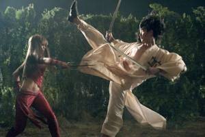 Jennifer Garner en Wil Yun Lee in actie