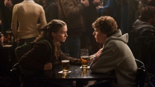 Jesse Eisenberg en Rooney Mara in The Social Network Jesse Eisenberg en Rooney Mara in The Social Network