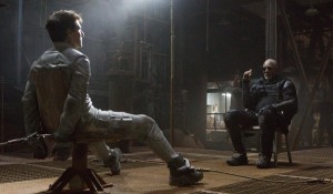 Tom Cruise (Jack Harper) en Morgan Freeman (Malcolm Beech) in Oblivion Tom Cruise (Jack Harper) en Morgan Freeman (Malcolm Beech) in Oblivion