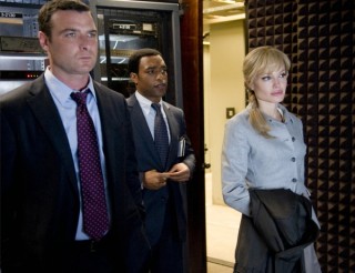 Chiwetel Ejiofor(Peabody), Angelina Jolie(Evelyn Salt) en Liev Schreiber(Winter) in Salt