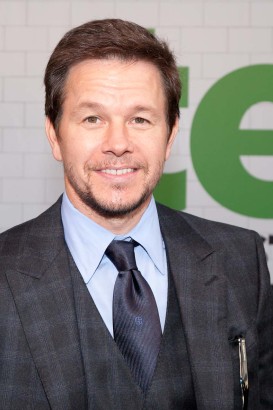 'Poppen komen overal mee weg': Mark Wahlberg tijdens de premiere van Ted in Amsterdam (c) Arjo Frank/BiosAgenda.nl 'Poppen komen overal mee weg': Mark Wahlberg tijdens de premiere van Ted in Amsterdam (c) Arjo Frank/BiosAgenda.nl