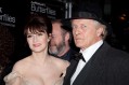 Carice van Houten met Rutger Hauer tijdens de premiere van Black Butterflies Carice van Houten met Rutger Hauer tijdens de premiere van Black Butterflies