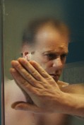 Mirrors (c) Warner Bros Mirrors (c) Warner Bros
