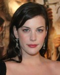Liv Tyler komt terug als de elf Arwen. Liv Tyler komt terug als de elf Arwen.