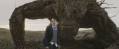 Conor met zijn beest in A Monster Calls (c) Independent