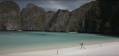 Het beroemde strand uit 'The Beach' (c) 2000