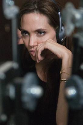 In gesprek met Angelina Jolie: Angelina Jolie aan het werk op de set (c) Ken Regan 2011/E1 Entertainment