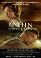 Knielen op een bed violen poster