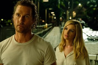 Matthew McConaughey en Anne Hathaway in Serenity