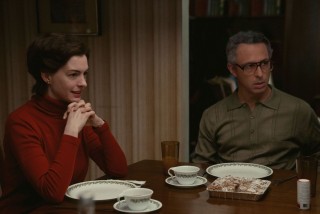 Anne Hathaway en Jeremy Strong in Armageddon Time