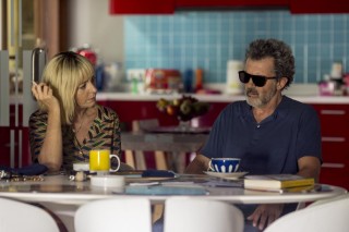 Nora Navas en Antonio Banderas in Dolor y gloria