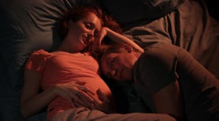 Lotte Verbeek en Barry Atsma in In jouw naam