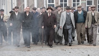 Benja Bruijning, Matthias Schoenaerts, Marcel Musters en Frank Lammers in De Bende van Oss