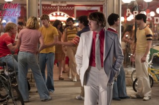 Bradley Cooper in Licorice Pizza