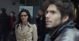 Juliette Binoche (Claire Millaud) en François Civil (Alex Chelly) Juliette Binoche (Claire Millaud) en François Civil (Alex Chelly)