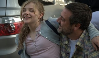 Chloë Grace Moretz en Jeffrey Dean Morgan in Texas Killing Fields