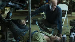 Death Wish: Bruce Willis (Paul Kersey) en Vincent D'Onofrio (Frank Kersey) Death Wish: Bruce Willis (Paul Kersey) en Vincent D'Onofrio (Frank Kersey)
