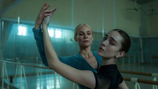 Diane Kruger en Talia Ryder in Joika Diane Kruger en Talia Ryder in Joika