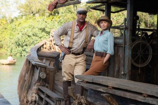 Dwayne Johnson en Emily Blunt in Jungle Cruise