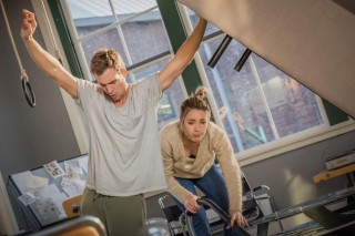 Egbert Jan Weeber en Kiki van Deursen in Bella Donna's