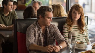 Joaquin Phoenix en Emma Stone in Irrational Man