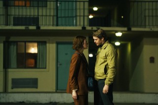 Emma Stone en Joe Alwyn in Kinds of Kindness