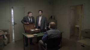 En duva satt på en gren och funderade på tillvaron filmstill En duva satt på en gren och funderade på tillvaron filmstill