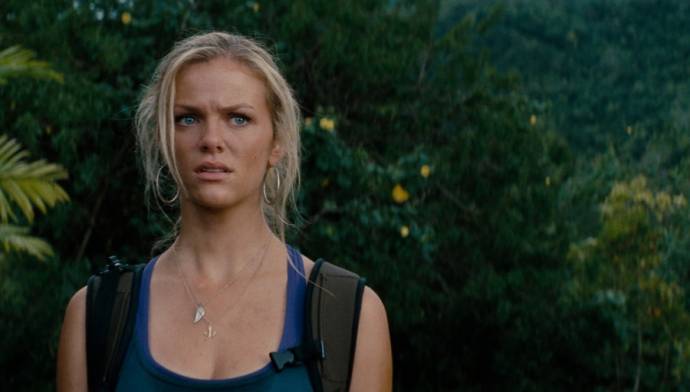 Brooklyn Decker (Samantha) in Men's Night: Battleship