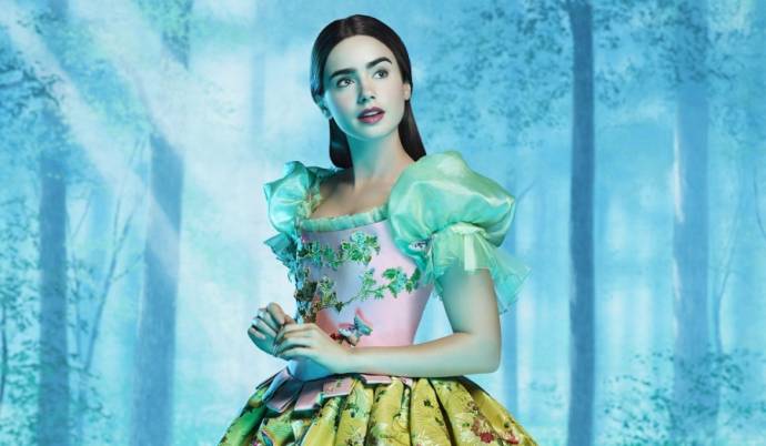 Lily Collins (Snow White)
