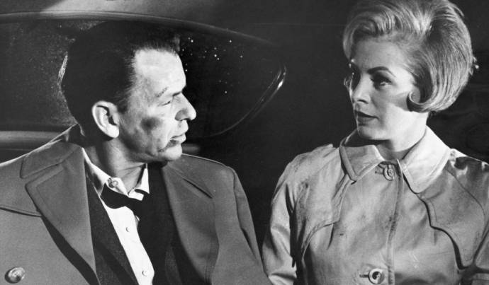 Frank Sinatra (Capt./Maj. Bennett Marco) en Janet Leigh (Eugenie Rose Chaney)