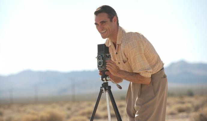 Joaquin Phoenix (Freddie Sutton) in The Master