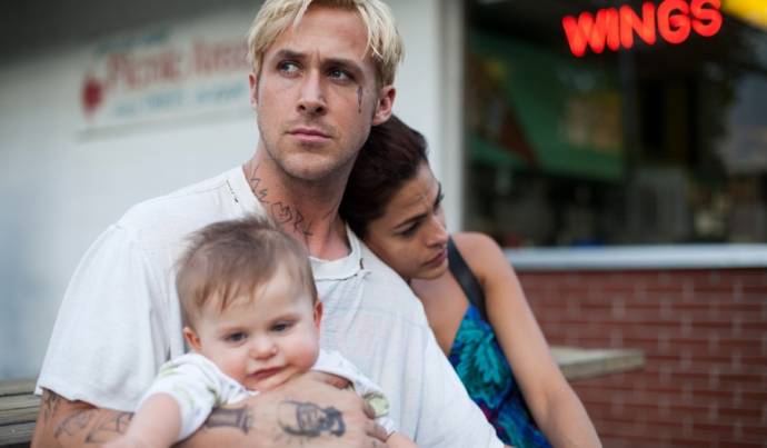 Ryan Gosling (Luke) en Eva Mendes (Romina)