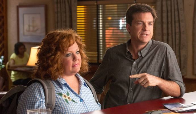 Melissa McCarthy (Diana) en Jason Bateman (Sandy) in Identity Thief