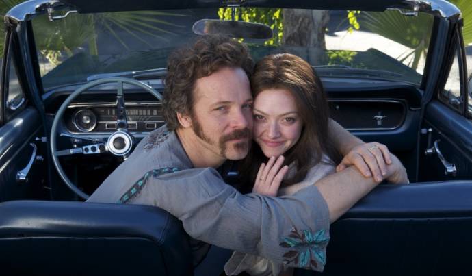 Peter Sarsgaard (Chuck Traynor) en Amanda Seyfried (Linda Lovelace)