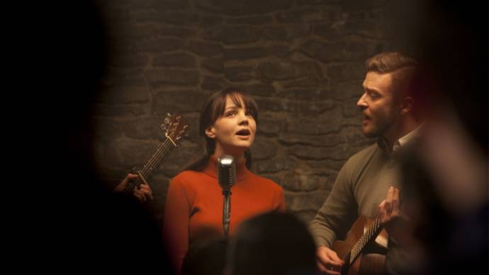 Carey Mulligan (Jean Berkey) en Justin Timberlake (Jim Berkey)