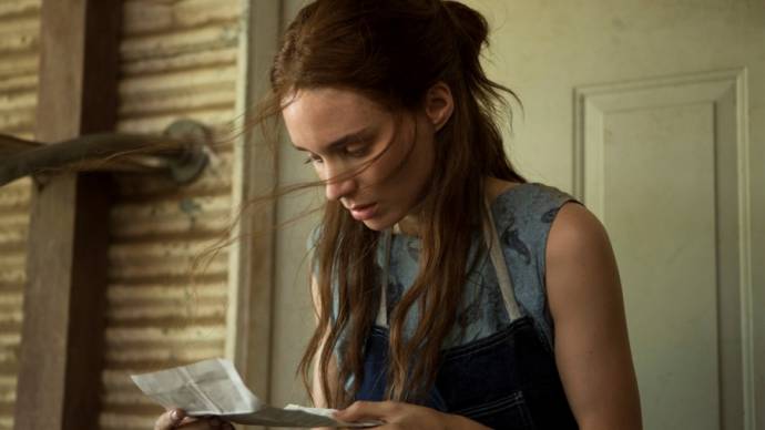 Rooney Mara (Ruth Guthrie)