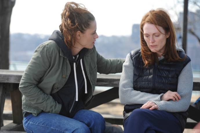 Kristen Stewart (Lydia Howland) en Julianne Moore (Dr. Alice Howland)