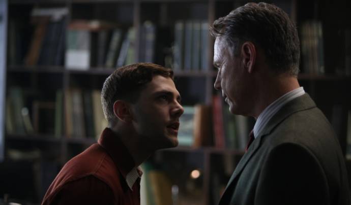 Xavier Dolan (Michael Aleen) en Bruce Greenwood (I) (Dr. Toby Green)