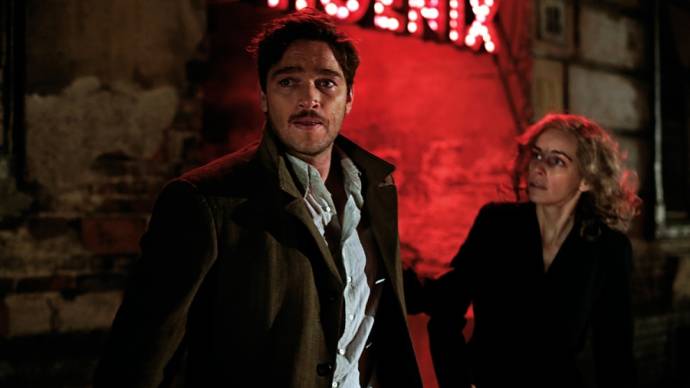 Ronald Zehrfeld (Johannes 'Johnny') en Nina Hoss (Nelly Lenz)
