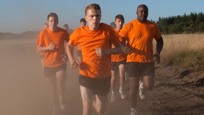 Kévin Azaïs (Arnaud Labrède) in Les combattants