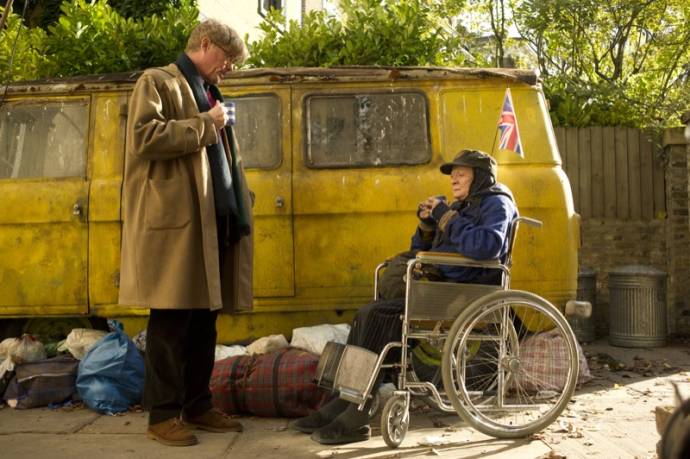 Alex Jennings (Alan Bennett) en Maggie Smith (Miss Shepherd)