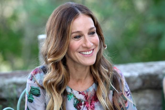 Sarah Jessica Parker (Maggie) in All Roads Lead to Rome