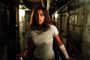 Halle Berry (Miranda Grey) in Gothika