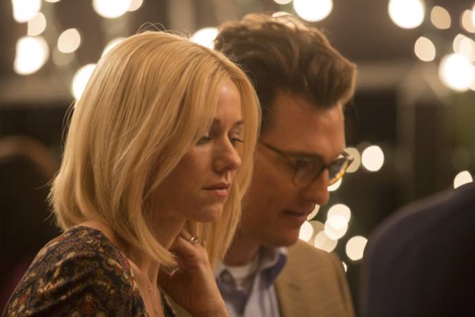 Naomi Watts (Joan Brennan) en Matthew McConaughey (Arthur Brennan)