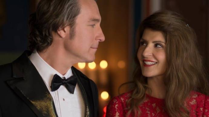 John Corbett (I) (Ian Miller) en Nia Vardalos (Toula Miller) in My Big Fat Greek Wedding 2