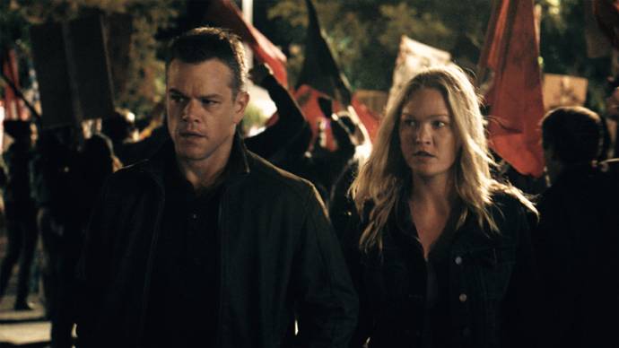 Matt Damon (Jason Bourne) en Julia Stiles (Nicky) in Jason Bourne