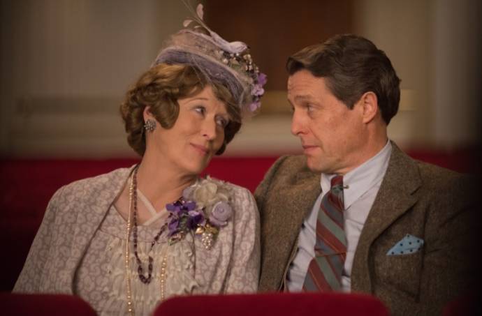 Meryl Streep (Florence Foster Jenkins) en Hugh Grant (St Clair Bayfield) in Ladies Night: Florence Foster Jenkins