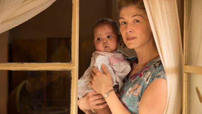 Rosamund Pike (Ruth Williams) in A United Kingdom