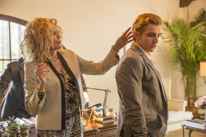 Sharon Stone (Iris Burton) en Dave Franco (Greg Sestero)