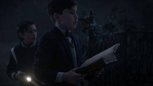 Owen Vaccaro (Lewis Barnavelt) in The House with a Clock in Its Walls